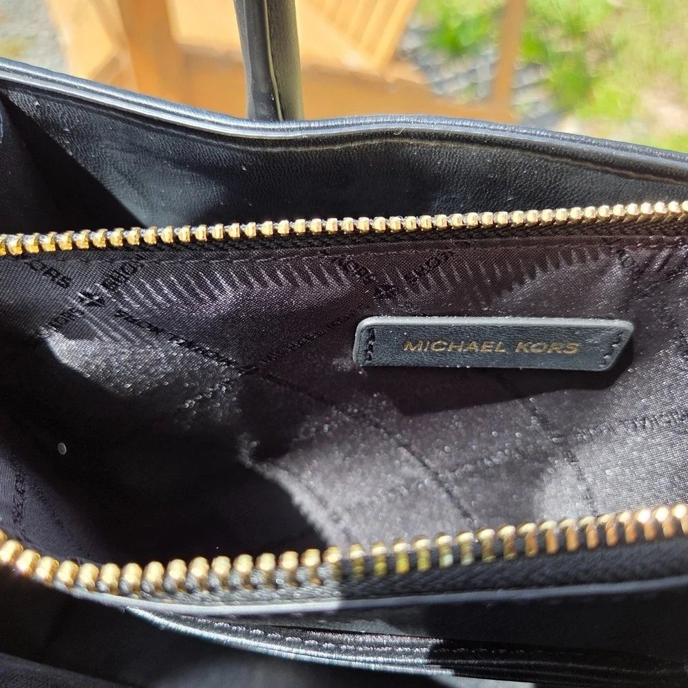 Michael Kors Black Embossed Leather Gold Logo Handbag Purse Maple Satchel - Picture 14 of 16